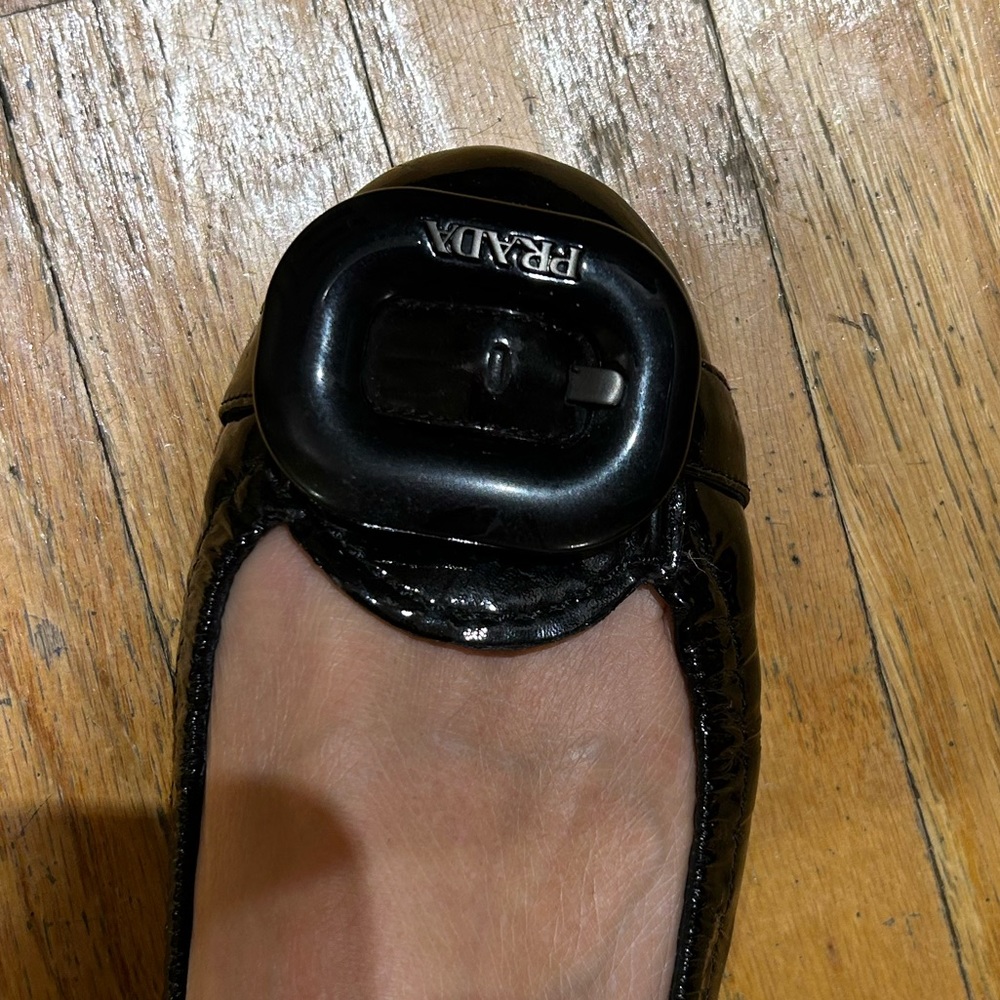 PRADA FLATS - Picture 5 of 10